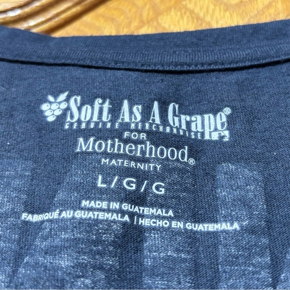 NWT Soft As A Grape New York Yankees Women's Maternity T-Shirt Large Navy Blue - Picture 2 of 10